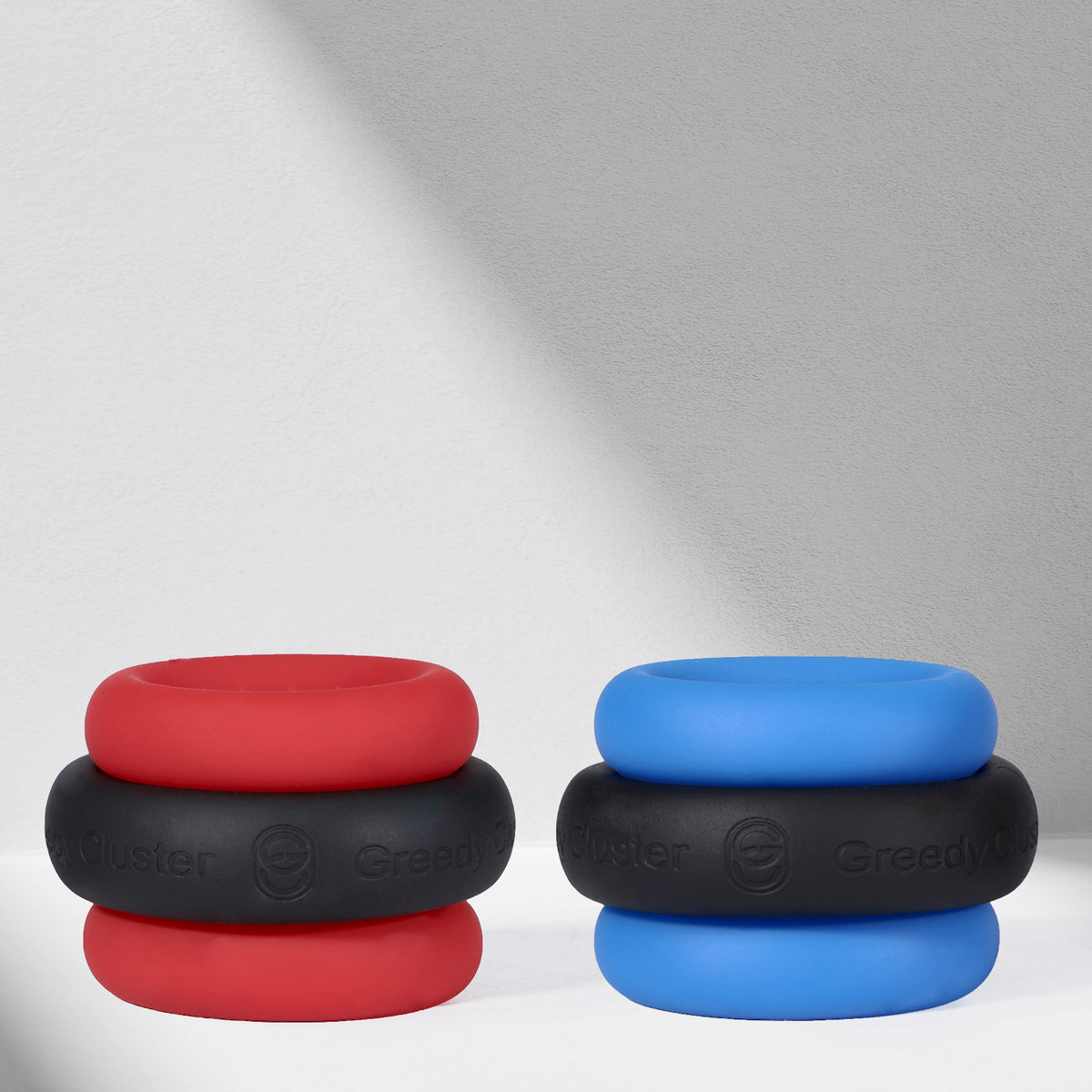 GreedyCluster O-RING 01 platinum silicone cock ring set with flexible ring design