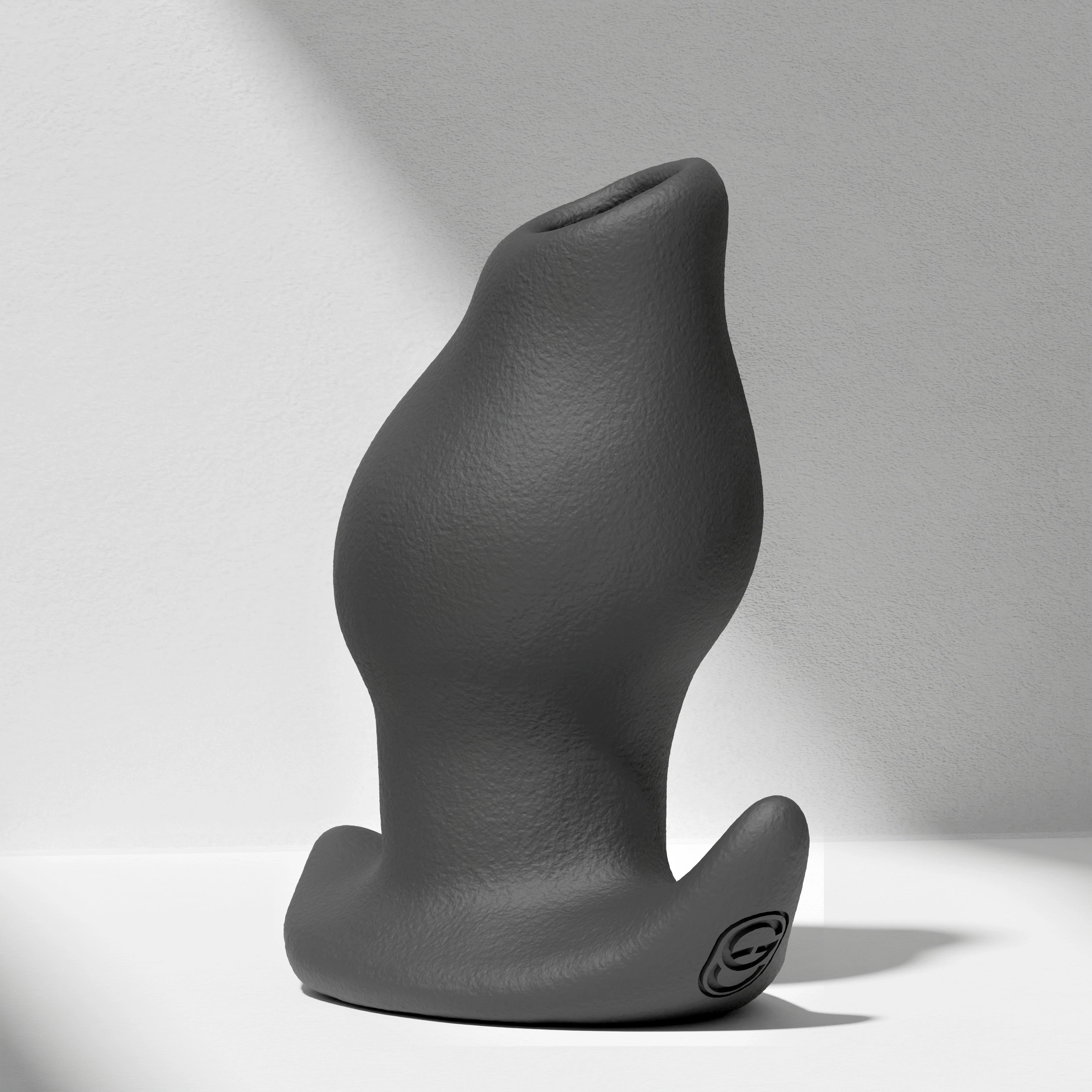 GreedyCluster GREEDYHOLE TUNNEL PLUG 03 silicone tunnel butt plug black product view